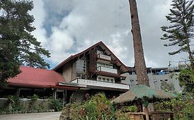 Log Cabin Hotel - Baguio